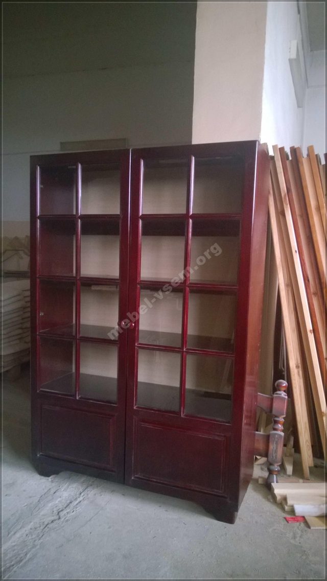 Шкаф книжный из сосны
