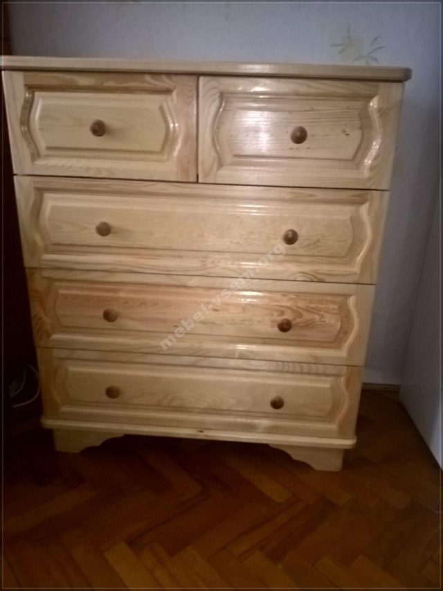 Комоды из массива